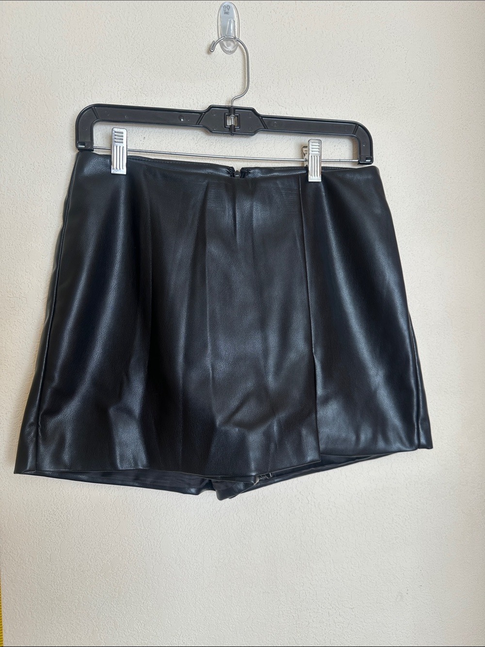 7 For All Mankind Black Faux Leather Mini Skort